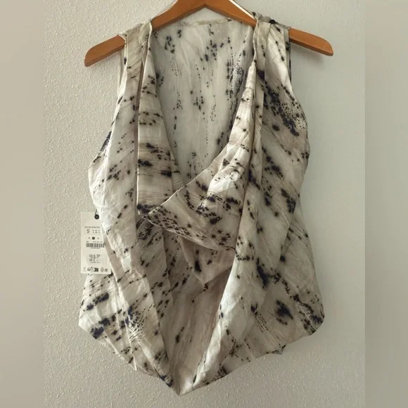 NWT $59 Zara Voluminous Printed Top Blouse Womens Small Sleeveless Cotton - Picture 1 of 11
